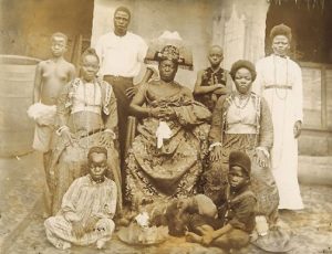 Un re schiavista del Benin e la controversa memoria storica della Colonizzazione.