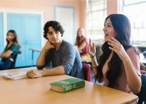 Dibattere di storia: contribuire alla cittadinanza democratica facendo (bene) storia in classe.